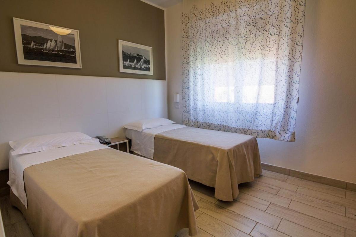 Hotel Mirella Castiglione della Pescaia Dış mekan fotoğraf
