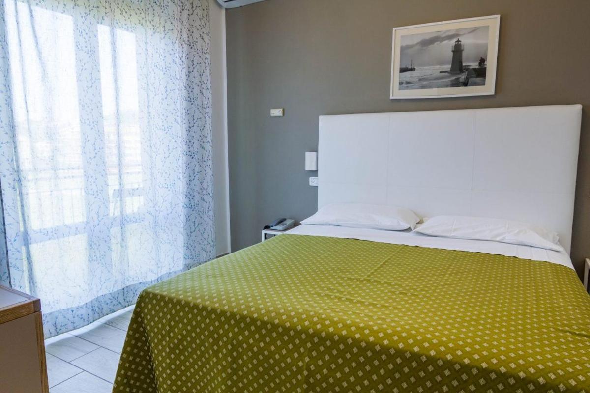 Hotel Mirella Castiglione della Pescaia Dış mekan fotoğraf