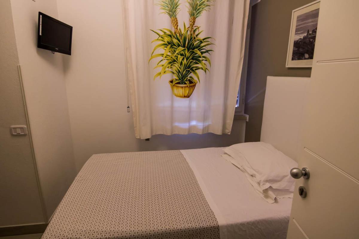 Hotel Mirella Castiglione della Pescaia Oda fotoğraf